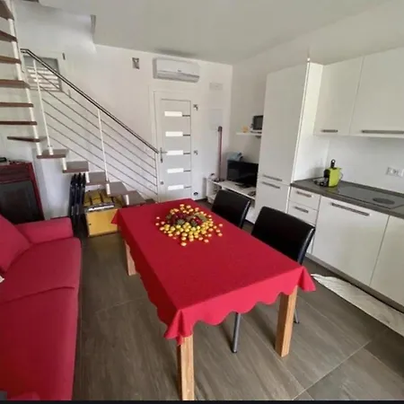 בית נופש Fiordo 448 Albarella Island